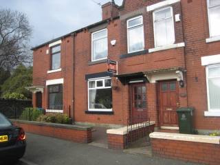 ***extended Well Presented 3 Bed Family..