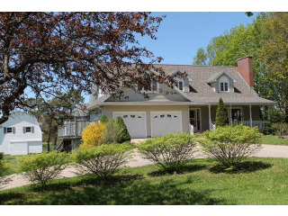 4 bedroom House For Sale: 4579 Highway..