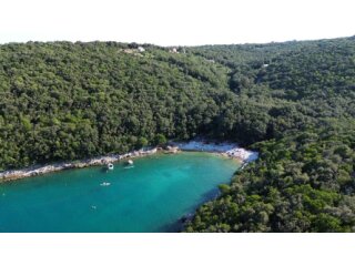 EKSKLUZIVNO !!!PERUŠKI, parcela sa izlazom na more