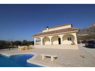 Villa For Sale Macisvenda