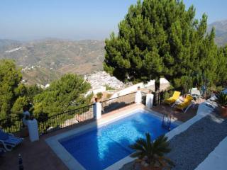 Apartment for Sale in Competa, Competa..