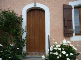 Country House & Outbuildings, 2 Hectares