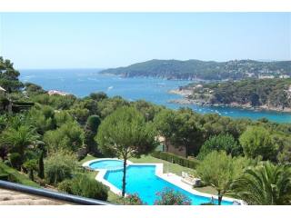 4 Bedrooms - Apartment - Girona - For..