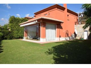 SEMI D. VILLA FOR SALE IN SANTA CLARA