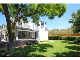4 bedroom detached villa for sale