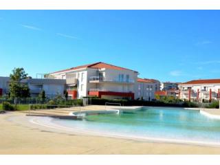top floor apartment with Sea View and 2..