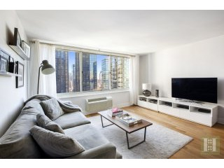 1 bedroom Apartment For Sale: 333 EAST..