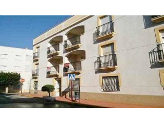 A SPACIOUS 3 BED APARTMENT