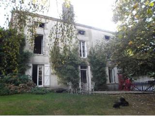 House a LA CHAPELLE SAINT LAURENT