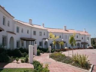 Town House - FANTASTIC INVESTMENT..