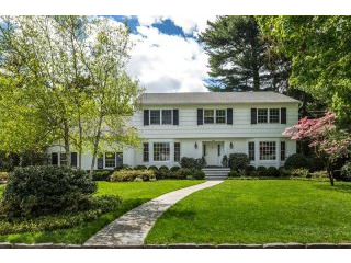 5 bedroom House For Sale: 7 Oriole..