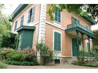 8 bedroom Character For Sale: 03200..