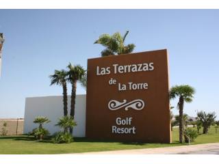 1 bed Golf Resort Apartments Bank Sale..
