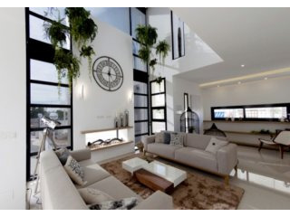 A Wonderful Villa Located In Dona Pepa