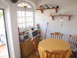 1 Bedroom Bungalow For Sale
