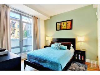 1 bedroom Apartment For Sale: 315 GATES..