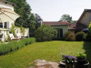 Charming Detached House and Garden