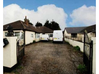 6 bedroom, Semi-detached Bungalow house..