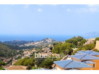 3-Bedroom villa with sea views in..