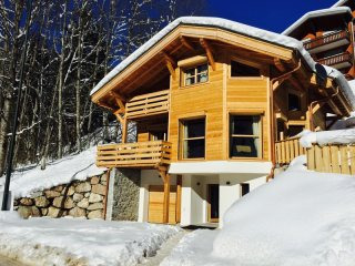 4 Bedroom Chalet Nyon 2, Morzine