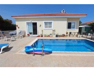 House Detached - For Sale - 2 Bedrooms