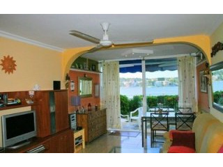 Beautiful apartment overlooking the bay..