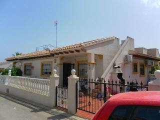 Bungalow for sale 99.750 € Costa..