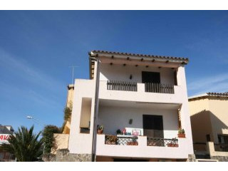 Flat for sale in Cannigione North..