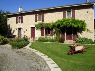 Renovated Stone House And Cottage With..