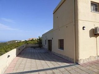 3 Bedrooms - Villa - Alicante - For Sale