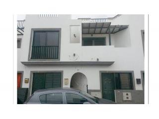 Apartment For Sale in Arrecife..
