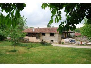 Lovely country home in peaceful setting