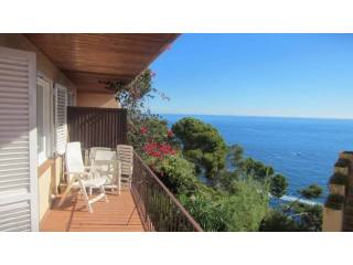 APARTMENT WITH GREAT VIEWS IN THE AREA..