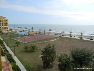 Flat in the area of Port Saplaya (beach..