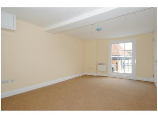 1 Bedroom Flat/Apartment To Rent