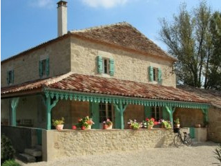 Well Renovated Farmhouse Set On 1..