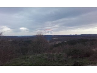 Buje,okolica, starina s prekrasnim pogledom na prirodu