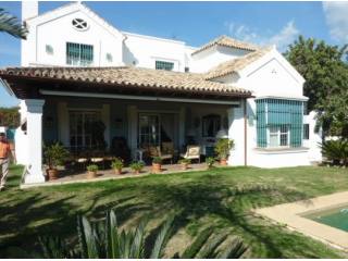 Villa for sale in Marbella Centro..