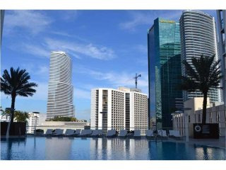 500 Brickell Av, Unit 1907, Miami, Fl..