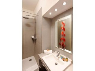 Stylish One Bedroom In A Prestigious..