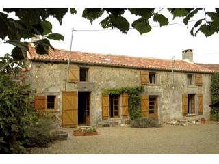 4 Bedroom Farm House For Sale