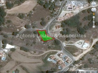 710 m2 residential field in Tremithousa..