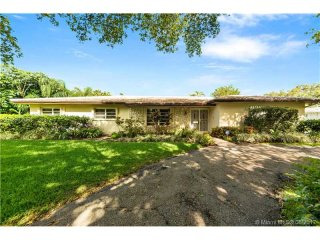 4 bedroom House For Sale: 14590 SW 81..