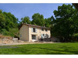 3 Bedroom House In Very Good Condition..
