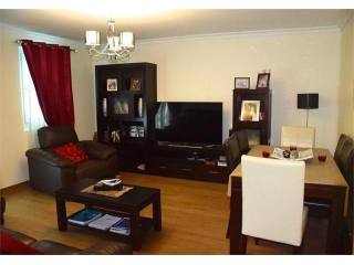 3 bedroom Apartment For Sale:..