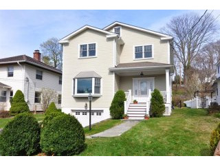 4 bedroom House For Sale: 73 Bellewood..