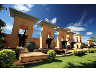 Siam Royal View: Building land plot..