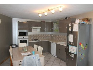 4 Bedrooms - Villa -..