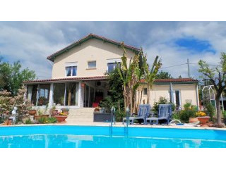 Pretty 3 Bedroom Villa With Large..