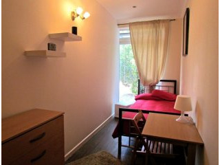 Single with single bed near Chiswick..